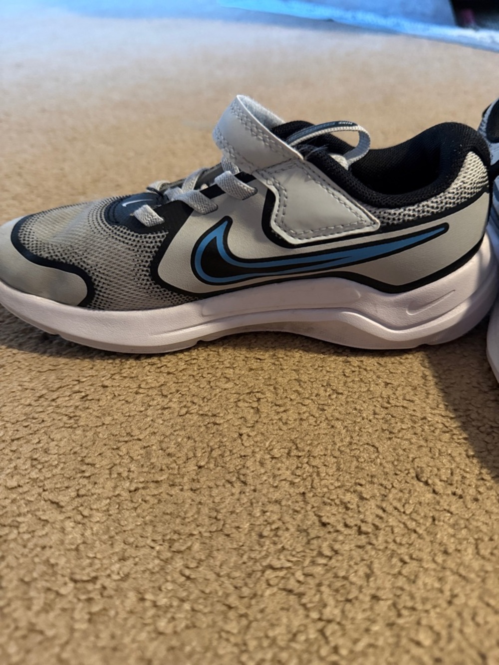 Nike Kids Gray and Light Blue Velcro Sneakers